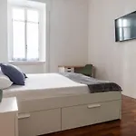 Appartement Host4u - Stradivari In Corso Buenos Aires Milan